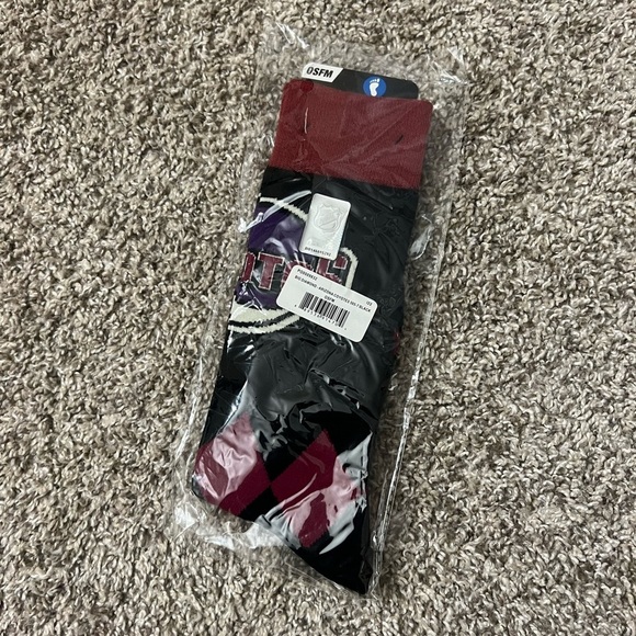 For Bare Feet Big Arizona Coyotes Diamond Socks - Picture 2 of 4